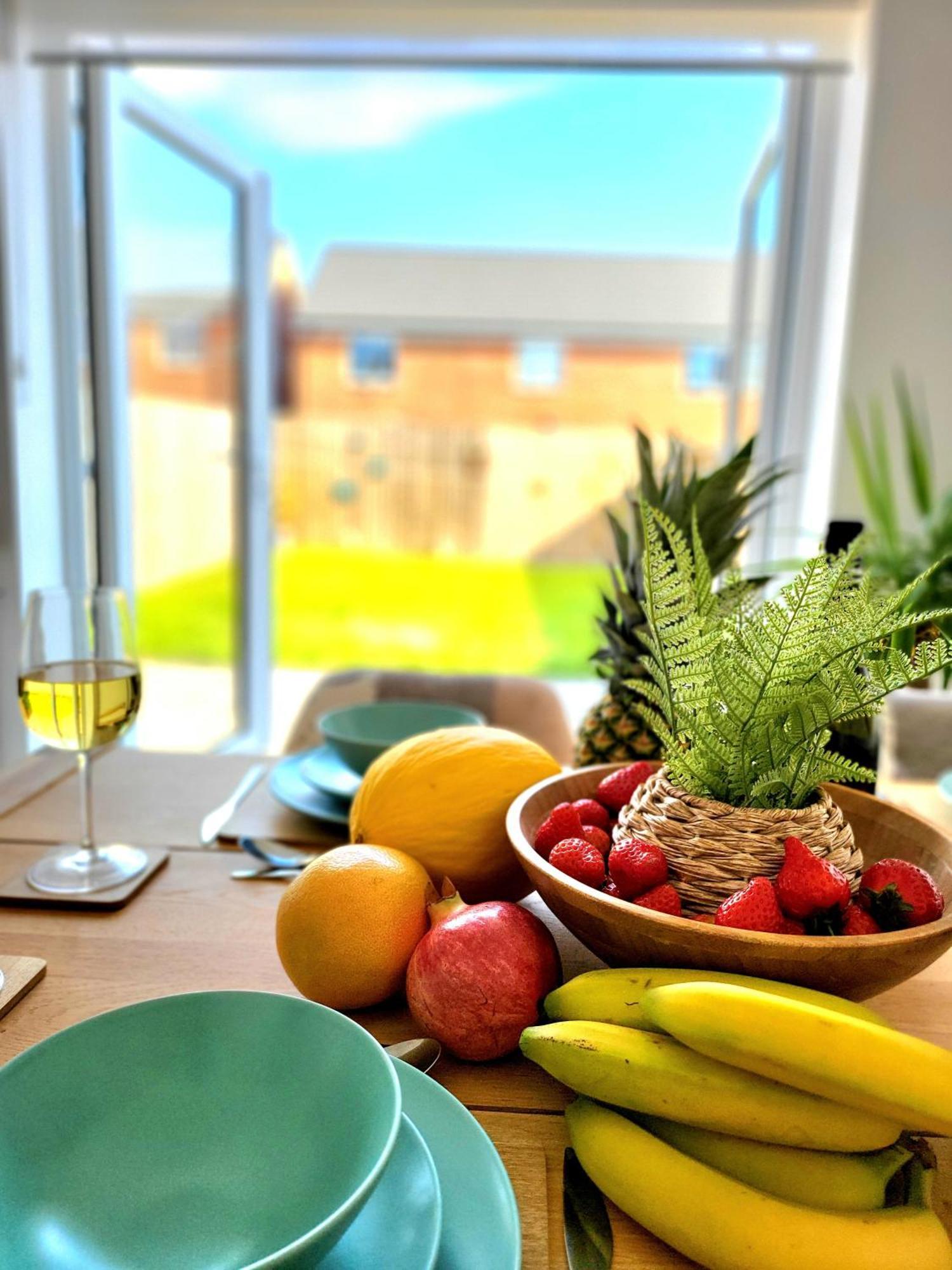Seaside Beach Themed Home With Garden And Driveway Lytham St Annes Esterno foto